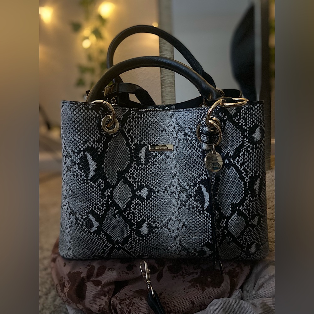 New Aldo snake print purse